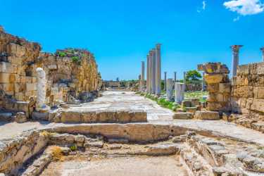 Wycieczka fakultatywna, Miasto duchów, Famagusta, Salamina z rejsem na Blue Lagoon i zatokę żółwi z Protaras