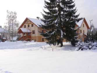 Obóz młodzieżowy, Chopok - obóz narciarsko-snowboardowy Pensjonat Larion *** (Kráľova Lehota, Słowacja) , 8 dni 13-19 lat